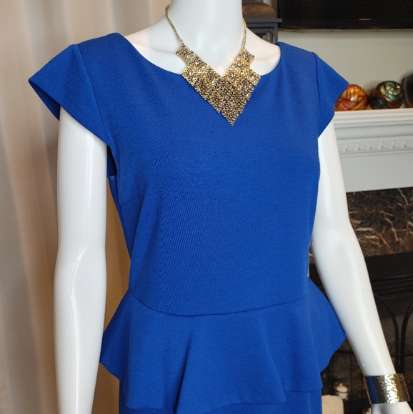 CENTRAL PARK WEST Newport Peplum Short Sleeve Dress in Sky S - Picture 3 of 8